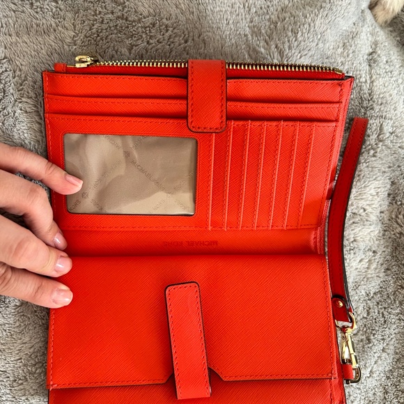 MICHAEL KORS Orange Wallet Wristlet - Picture 2 of 2